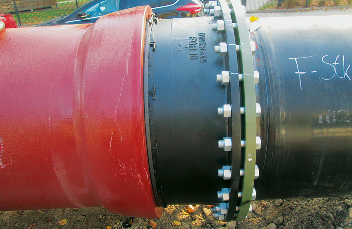 Interim pipeline: Flanged spigot assembled in the pipe socket using the BLS® system.